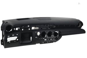 Gebruikte Dashboard Mercedes A (177.0) Prijs € 665,50 Inclusief btw aangeboden door De Vogel Auto's B.V.