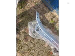 Nieuwe Frontpaneel Mercedes C (W205) Prijs € 193,60 Inclusief btw aangeboden door De Vogel Auto's B.V.