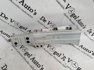 Begagnade Chassistag, fram Mercedes Vito (447.6) 2.0 116 CDI 16V Pris € 121,00 Inklusive moms erbjuds av De Vogel Auto's B.V.