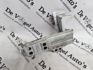 Begagnade Chassistag, fram Mercedes Vito (447.6) 2.0 116 CDI 16V Pris € 151,25 Inklusive moms erbjuds av De Vogel Auto's B.V.