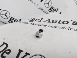 Używane Kamera lusterka prawego Mercedes CLE (C236) 3.0 450 4-Matic 24V Cena € 242,00 Z VAT oferowane przez De Vogel Auto's B.V.