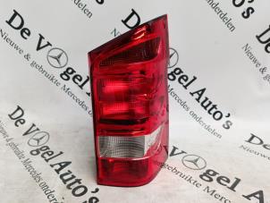 Begagnade Baklykta, höger Mercedes Vito (447.6) 2.2 116 CDI 16V Pris € 42,35 Inklusive moms erbjuds av De Vogel Auto's B.V.