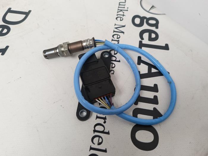 NOx-sensor från en Mercedes-Benz Sprinter 3t (910.1/907.1/907.2) 215 CDI 2.0 D FWD 2021