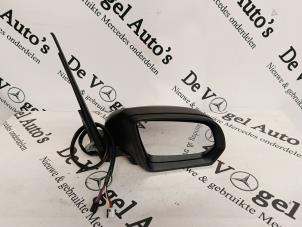 Nya Skärmspegel, höger Mercedes V (447.8) 2.0 250d 16V 4-Matic Pris € 296,45 Inklusive moms erbjuds av De Vogel Auto's B.V.