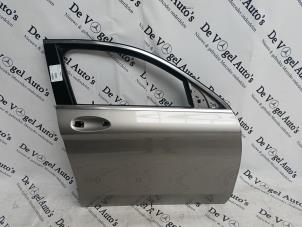 Begagnade Framdörr, 4-dörrars, höger Mercedes GLC Coupe (C253) 2.0 300 e 16V 4-Matic Pris € 786,50 Inklusive moms erbjuds av De Vogel Auto's B.V.