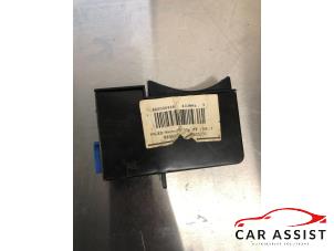 Begagnade Kortläsare (lås) Renault Laguna Pris € 50,00 Marginaltabell erbjuds av Car Assist