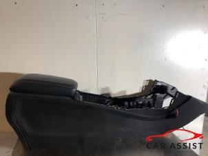 Begagnade Armstöd Mercedes CLA Pris på förfrågan erbjuds av Car Assist