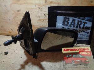 Begagnade Skärmspegel, höger Toyota Yaris (P1) 1.0 16V VVT-i Pris € 22,00 Marginaltabell erbjuds av Autorecycling Chino B.V.