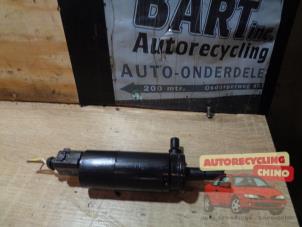 Begagnade Pump, vindrutespolare Audi Q3 (8UB/8UG) 2.0 TDI 16V 150 Quattro Pris € 14,00 Marginaltabell erbjuds av Autorecycling Chino B.V.