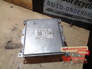 Begagnade Xenonmodul Audi Q3 (8UB/8UG) 2.0 TDI 16V 150 Quattro Pris € 81,00 Marginaltabell erbjuds av Autorecycling Chino B.V.