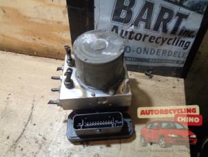 Używane Pompa ABS Audi A1 (8X1/8XK) 1.4 TFSI 16V 125 Cena € 90,00 Procedura marży oferowane przez Autorecycling Chino B.V.