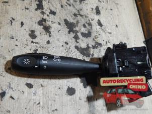 Begagnade Ljusbrytare Hyundai i10 (F5) 1.2i 16V Pris € 27,00 Marginaltabell erbjuds av Autorecycling Chino B.V.