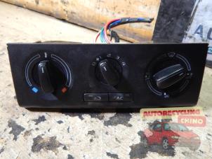 Używane Panel sterowania nagrzewnicy Skoda Fabia II (5J) 1.2i 12V Cena € 32,00 Procedura marży oferowane przez Autorecycling Chino B.V.