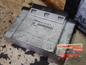 Używane Komputer sterowania silnika Audi A1 Sportback (8XA/8XF) 1.0 TFSI Ultra 12V Cena € 135,00 Procedura marży oferowane przez Autorecycling Chino B.V.