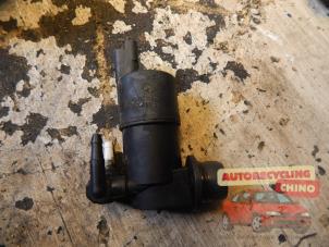 Begagnade Pump, vindrutespolare Renault Laguna II Grandtour (KG) Pris € 10,00 Marginaltabell erbjuds av Autorecycling Chino B.V.