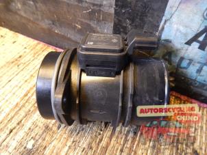 Begagnade Luftmassemätare Renault Clio III (BR/CR) 1.5 dCi 105 Pris € 20,00 Marginaltabell erbjuds av Autorecycling Chino B.V.