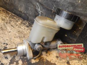 Używane Glówny cylinder hamulcowy Daihatsu Cuore (L251/271/276) 1.0 12V DVVT Cena € 19,99 Procedura marży oferowane przez Autorecycling Chino B.V.