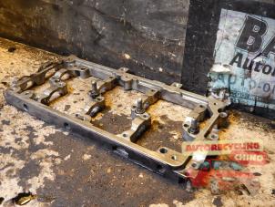 Gebruikte Nokkenashuis Volkswagen Polo V (6R) 1.2 TDI 12V BlueMotion Prijs € 50,00 Margeregeling aangeboden door Autorecycling Chino B.V.