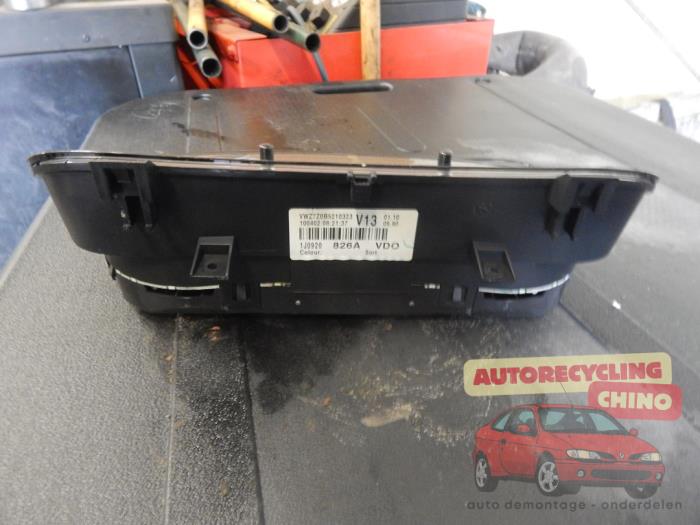 Vägmätare KM från en Volkswagen Golf IV (1J1) 1.6 16V 2002