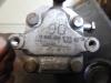 Servostyrningspump från en Volkswagen Golf IV (1J1) 1.6 16V 2002