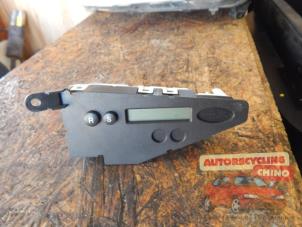 Begagnade Klocka Ford Focus 1 Wagon 1.6 16V Pris € 10,00 Marginaltabell erbjuds av Autorecycling Chino B.V.