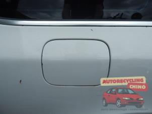 Używane Pokrywa wlewu paliwa Skoda Superb Combi (3TAC/TAF) 2.0 TDI 16V Cena € 40,00 Procedura marży oferowane przez Autorecycling Chino B.V.