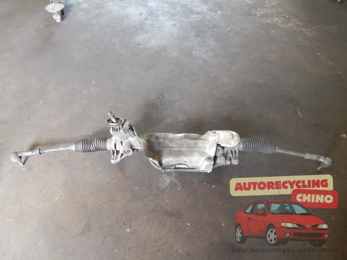 Servostyrningsbox från en Skoda Superb Combi (3TAC/TAF) 2.0 TDI 16V 2012