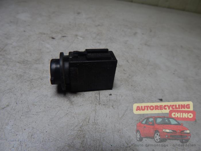 Luftkvalitetssensor från en Audi Q3 (8UB/8UG) 2.0 16V TFSI 170 Quattro 2015