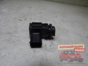 Begagnade Luftkvalitetssensor Audi Q3 (8UB/8UG) 2.0 16V TFSI 170 Quattro Pris € 15,00 Marginaltabell erbjuds av Autorecycling Chino B.V.