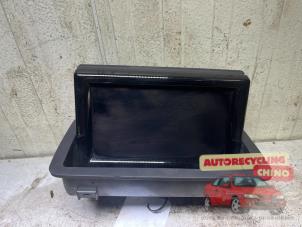 Używane Wyswietlacz nawigacji Audi A1 (8X1/8XK) 1.0 TFSI 12V Cena € 125,00 Procedura marży oferowane przez Autorecycling Chino B.V.