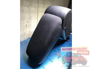 Używane Podlokietnik Skoda Fabia IV (PJ3) Cena € 100,00 Procedura marży oferowane przez Autorecycling Chino B.V.