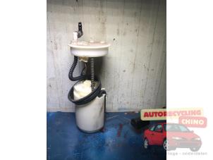 Używane Pompa benzynowa Honda CR-V (RD5/6/7/8) 2.0i 16V VTEC Cena € 50,00 Procedura marży oferowane przez Autorecycling Chino B.V.