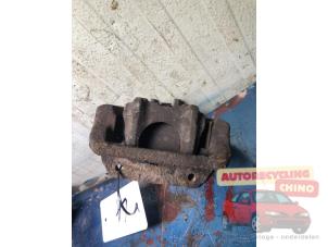 Używane Zacisk hamulcowy lewy tyl Honda CR-V (RD5/6/7/8) 2.0i 16V VTEC Cena € 40,00 Procedura marży oferowane przez Autorecycling Chino B.V.