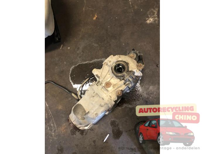 Bakre differential från en Honda CR-V (RD5/6/7/8) 2.0i 16V VTEC 2006