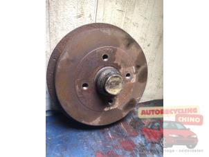 Gebruikte Wiellager achter Volkswagen Golf III (1H1) 1.6 i Prijs € 35,00 Margeregeling aangeboden door Autorecycling Chino B.V.