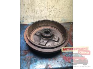 Gebruikte Wiellager achter Volkswagen Golf III (1H1) 1.6 i Prijs € 35,00 Margeregeling aangeboden door Autorecycling Chino B.V.