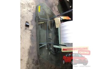 Gebruikte Portierruit 2Deurs links Volkswagen Golf III Cabrio Restyling (1E7) 1.8 Prijs € 40,00 Margeregeling aangeboden door Autorecycling Chino B.V.