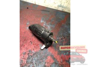 Begagnade Pump, vindrutespolare Audi Q3 (8UB/8UG) 2.0 TDI 16V 120 Pris € 15,00 Marginaltabell erbjuds av Autorecycling Chino B.V.