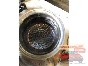 Gebruikte Roetfilter Audi Q3 (8UB/8UG) 2.0 TDI 16V 120 Prijs € 500,00 Margeregeling aangeboden door Autorecycling Chino B.V.