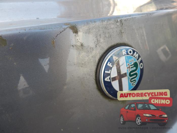 Achterklep van een Alfa Romeo GT (937) 2.0 JTS 16V 2005
