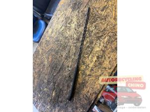 Używane Antena Opel Corsa D 1.0 Cena € 10,00 Procedura marży oferowane przez Autorecycling Chino B.V.