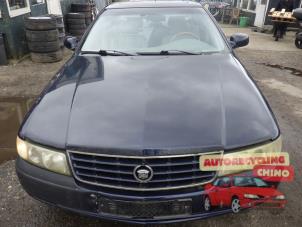 Begagnade Motorhuv Cadillac Seville (K-body) 4.6 STS/North Star V8 32V Pris € 200,00 Marginaltabell erbjuds av Autorecycling Chino B.V.