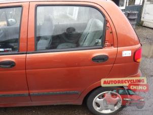 Begagnade Bakdörr, 4-dörrars, vänster Chevrolet Matiz 0.8 S,SE Pris € 50,00 Marginaltabell erbjuds av Autorecycling Chino B.V.