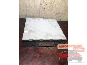 Używane Modul radiowy Audi Q3 (F3B) 1.4 45 TFSI e 16V Cena € 450,00 Procedura marży oferowane przez Autorecycling Chino B.V.