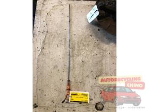 Używane Pretowy wskaznik poziomu oleju Volkswagen Golf V (1K1) 1.6 FSI 16V Cena € 15,00 Procedura marży oferowane przez Autorecycling Chino B.V.