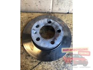 Używane Tarcza hamulcowa tyl Audi A1 (8X1/8XK) 1.4 TFSI 16V 125 Cena € 25,00 Procedura marży oferowane przez Autorecycling Chino B.V.