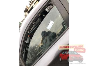 Begagnade Dörrfönster, 4-dörrars, vänster fram BMW 1 serie (E87/87N) 116i 1.6 16V Pris € 40,00 Marginaltabell erbjuds av Autorecycling Chino B.V.