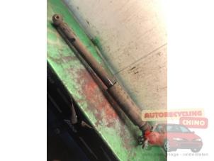 Begagnade Stötdämpare, vänster bak Fiat Grande Punto (199) 1.4 Pris € 25,00 Marginaltabell erbjuds av Autorecycling Chino B.V.
