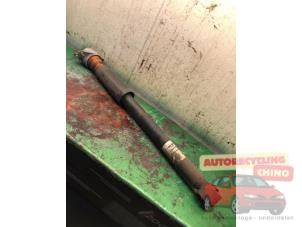 Używane Amortyzator prawy tyl Audi A1 Sportback (8XA/8XF) 1.4 TDI Ultra 12V Cena € 35,00 Procedura marży oferowane przez Autorecycling Chino B.V.