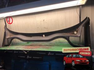 Używane Parawan Audi A1 Sportback (8XA/8XF) 1.0 TFSI Ultra 12V Cena € 35,00 Procedura marży oferowane przez Autorecycling Chino B.V.